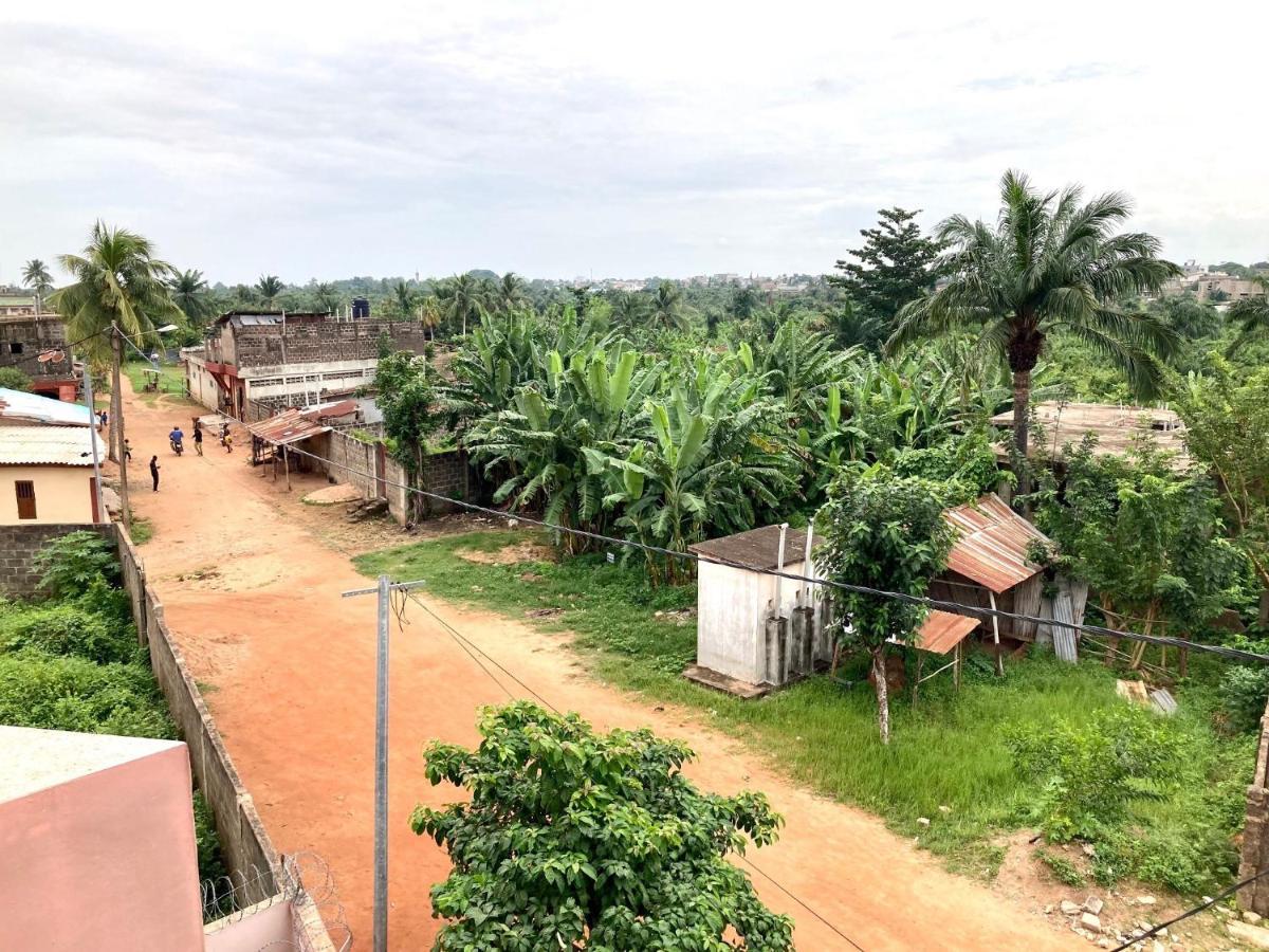 Porto-Novo Logement Lumineux Et Calme Apartment Luaran gambar